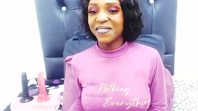 Snapshot of RarePearlz chatting on 12-02-25, 07:09 RarePearlz online show from 12-02-25, 07:09