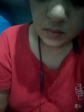 Snapshot of Priya_089 chatting on 05-07-26, 11:43 Priya 089 online show from 05-07-26, 11:43