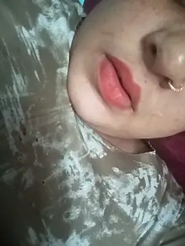 Snapshot of Priya_089 chatting on 05-09-26, 10:20 Priya 089 online show from 05-09-26, 10:20