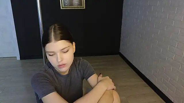 Sierra Maddison online show from 11-25-25, 06:13