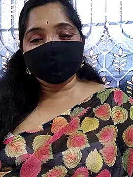 Soni-queen online show from 11-22-25, 07:07