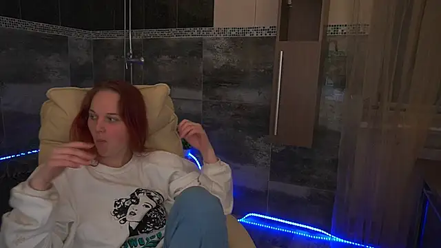 Sun Shine Lola online show from 11-24-25, 02:17