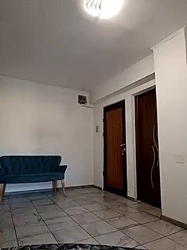 stropinela23 online show from 12-04-25, 06:55