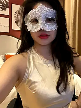 Queen-of-Love online show from 12-04-25, 08:01