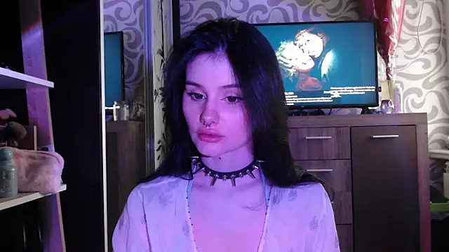 Moon raven online show from 04-07-26, 03:01