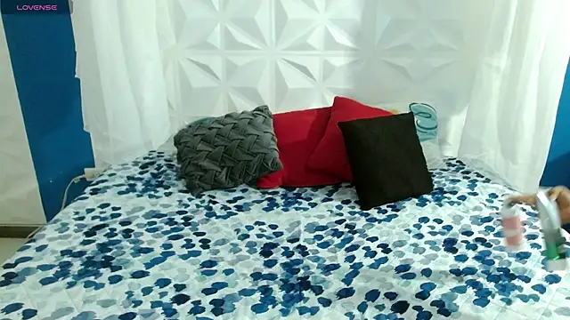 cataleya eebony online show from 12-05-25, 11:08