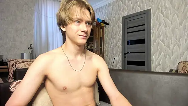 Snapshot of milkiwvy chatting on 06-17-26, 04:59 milkiwvy online show from 06-17-26, 04:59