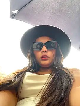 noa harper online show from 11-25-25, 01:33