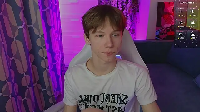 cuMte boy online show from 06-08-26, 04:35