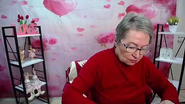 OlgaLuck online show from 04-28-26, 05:12