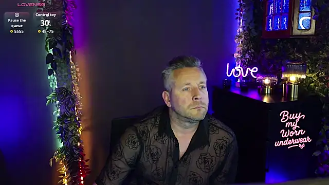 Hunter Fl online show from 04-15-26, 03:52