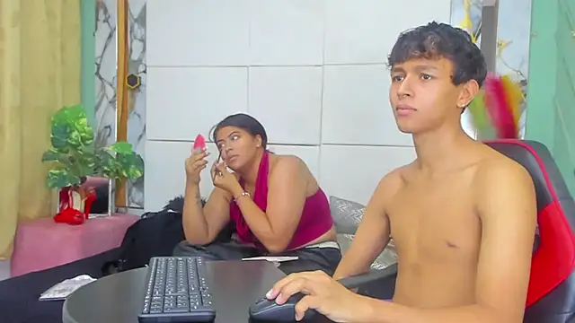 PrincesANDdark online show from 01-05-26, 07:17