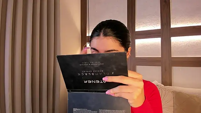 SarhaVega online show from 01-16-26, 01:37