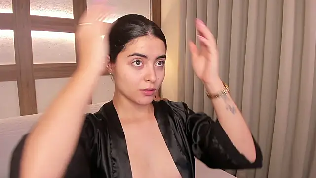 SarhaVega online show from 02-06-26, 01:36