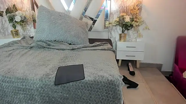 Mysterius Woman online show from 02-16-26, 12:56