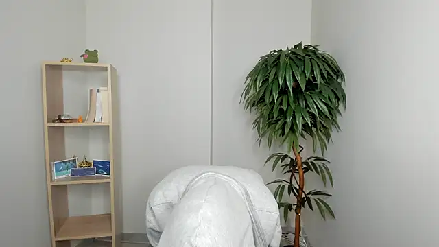 TaunyaKilmartin online show from 11-25-25, 04:56