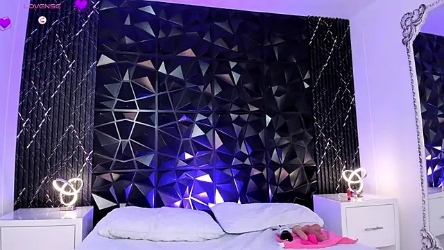 BritneyCortz  online show from 04-16-26, 09:39