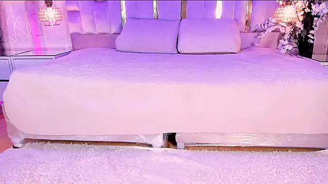 Naomistart online show from 02-25-26, 04:55