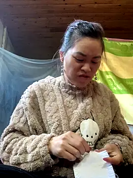 hotel222 online show from 11-26-25, 12:55