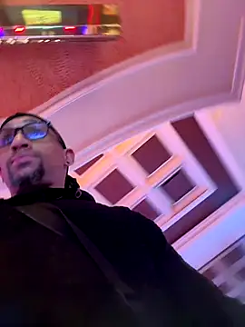 MTheRealrDLlongCrippler online show from 12-17-25, 03:45