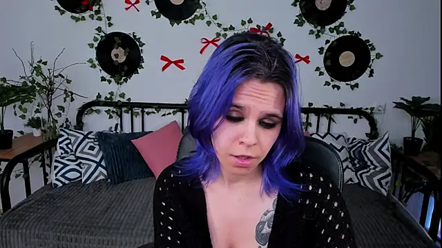 LiraBelle online show from 04-20-26, 03:26