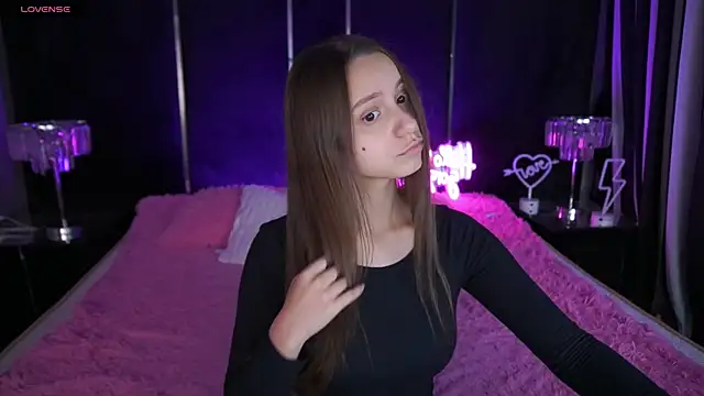 TinyNatalie online show from 12-02-25, 03:40