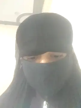 Qxriya online show from 11-25-25, 05:02