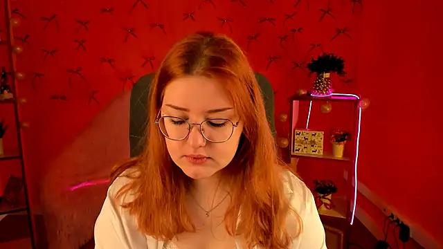 StaceyJensen online show from 12-18-25, 09:26