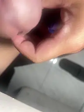 boyyyy2k1 online show from 03-03-26, 04:57