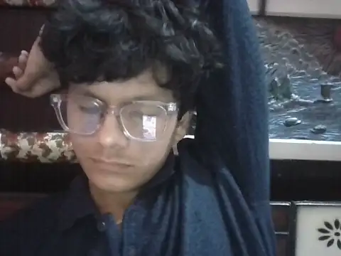 maskedman699 online show from 11-28-25, 05:54