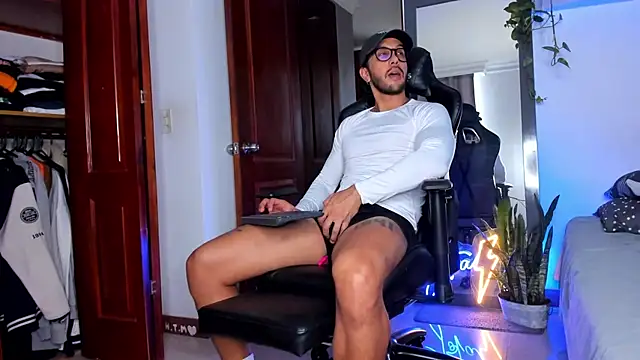 JotaCeliz online show from 12-13-25, 08:14