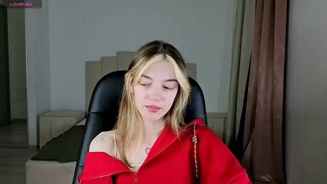 MILLIE MUR online show from 01-14-26, 05:24