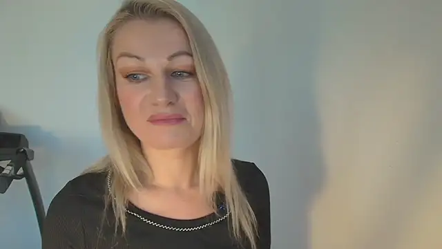 Sweet Eira online show from 01-11-26, 02:44