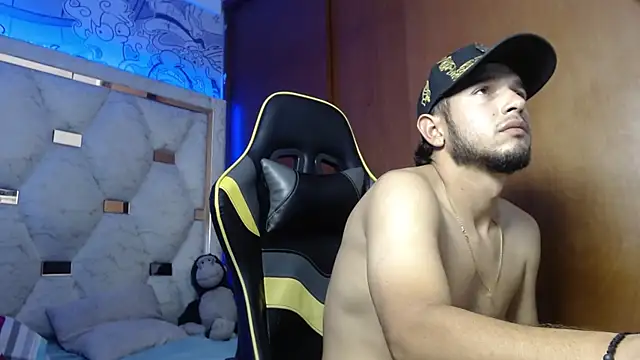 Couple wildd  online show from 01-05-26, 10:13