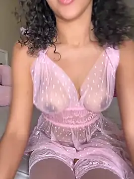 Snapshot of Kiki_hammyy chatting on 11-29-25, 12:35 Kiki hammyy online show from 11-29-25, 12:35