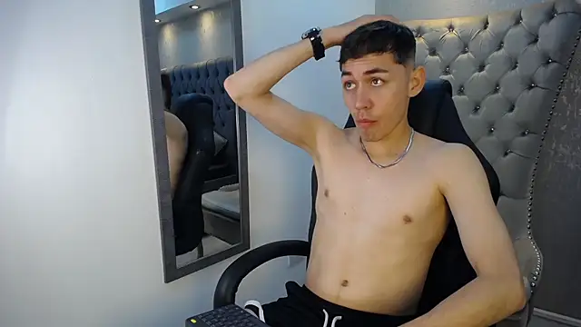 LoganFoster  online show from 12-19-25, 08:49