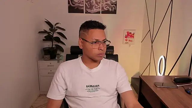 Thorian stormborn online show from 11-26-25, 07:37