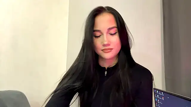 Beautyofnlka online show from 11-25-25, 01:00