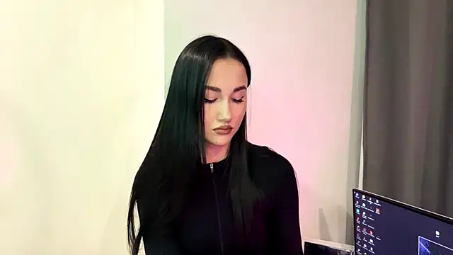 Beautyofnlka online show from 11-27-25, 12:51