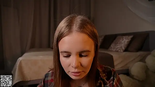 Snapshot of iamclaire chatting on 11-30-25, 08:35 iamclaire online show from 11-30-25, 08:35