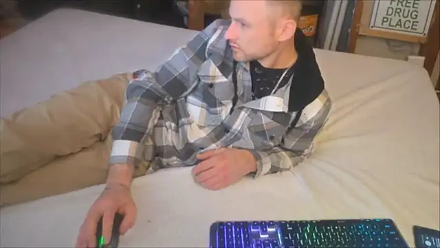 famous1tad online show from 12-23-25, 08:45