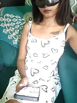 Snapshot of Ammu_Kutty143 chatting on 04-29-26, 05:17 Ammu Kutty143 online show from 04-29-26, 05:17