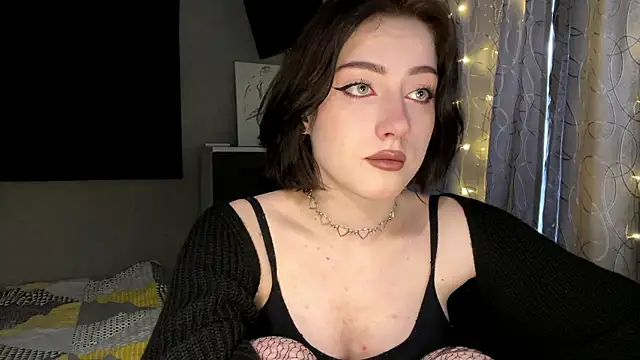 Meowluly online show from 02-12-26, 11:44