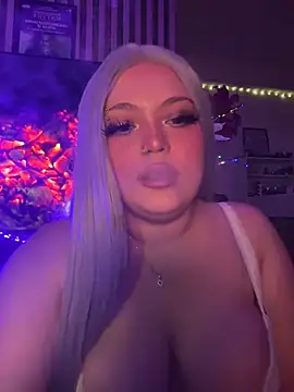 LaylaCupidd online show from 12-19-25, 10:50