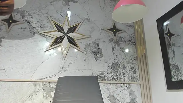 ZoeCollin online show from 02-08-26, 12:41