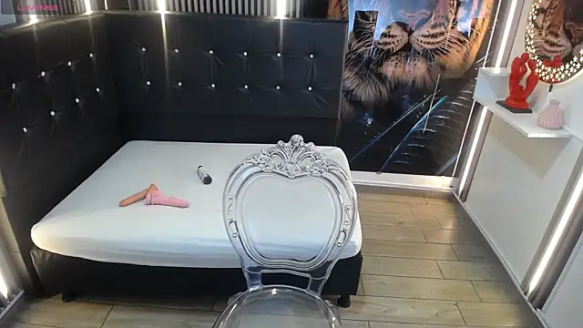 Ameliasexx online show from 12-20-25, 04:41