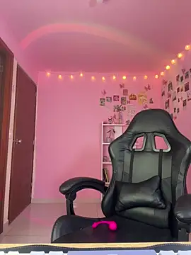 Davne  online show from 03-22-26, 10:46