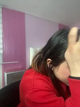 MaddieHunter online show from 01-14-26, 01:50