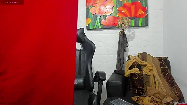 Snapshot of Miss_clarepocahose chatting on 05-07-26, 12:38 Miss clarepocahose online show from 05-07-26, 12:38