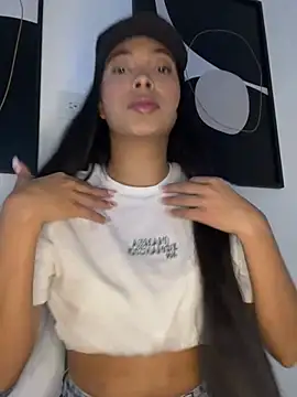 KarolRojas 22 online show from 04-29-26, 06:28